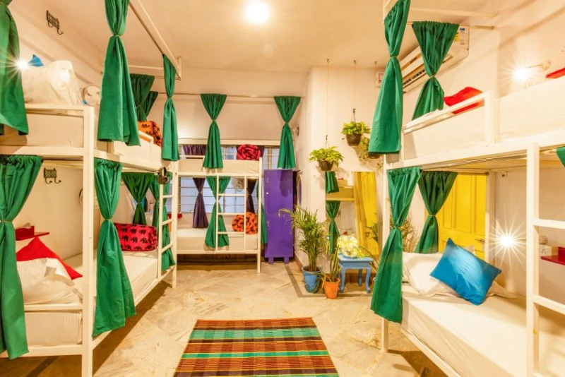 Bed in 6 Bed Mixed AC Dormitory Room with Ensuite Bathroom 2