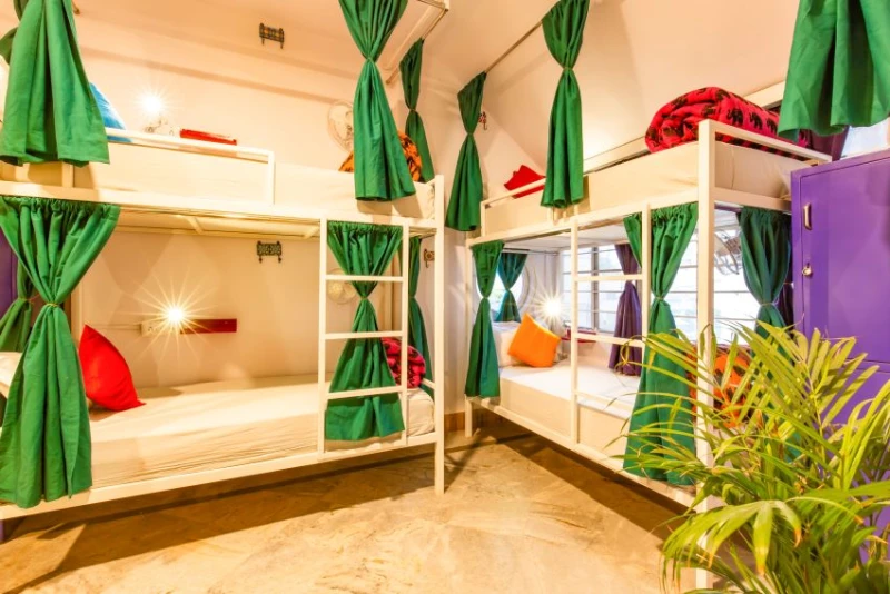 Bed in 6 Bed Mixed AC Dormitory Room with Ensuite Bathroom 3