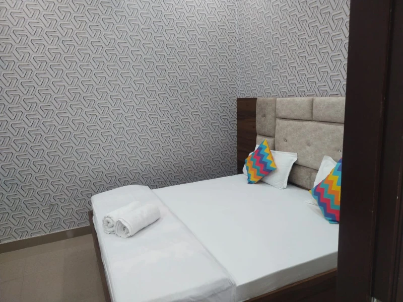Premium Private AC Room with Ensuite Bathroom 2