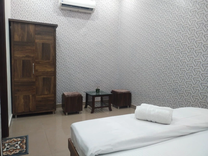 Premium Private AC Room with Ensuite Bathroom 3