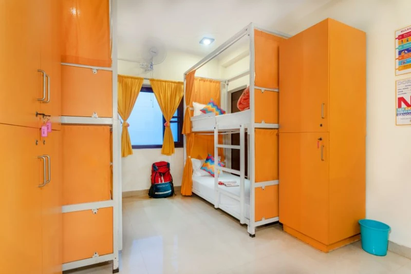 Bed in 6 Bed Female Only Dormitory Room with Ensuite Bathroom 3