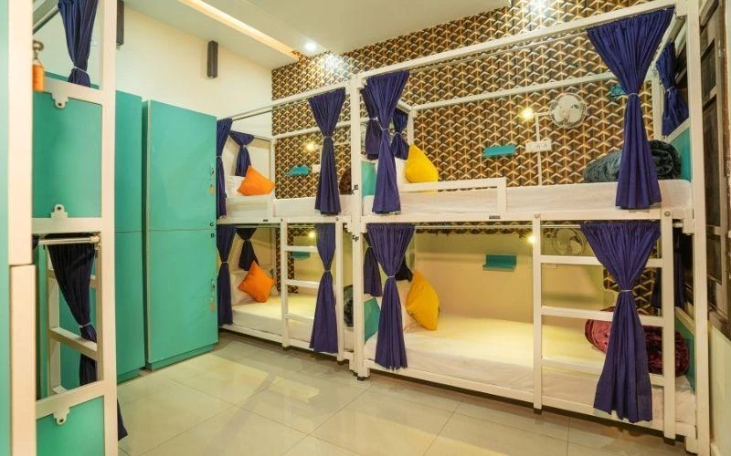 Bed in 6 Bed Mixed Dormitory Room with Ensuite Bathroom 6
