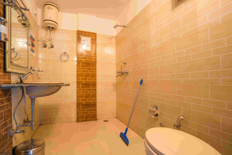 Standard Private Room with Ensuite Bathroom 3