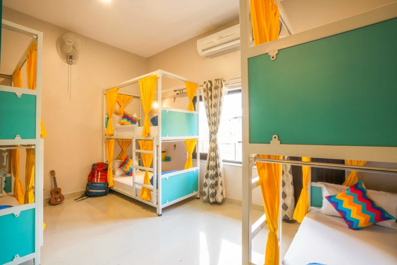 Bed in 6 Bed Mixed AC Dormitory Room with Ensuite Bathroom 2
