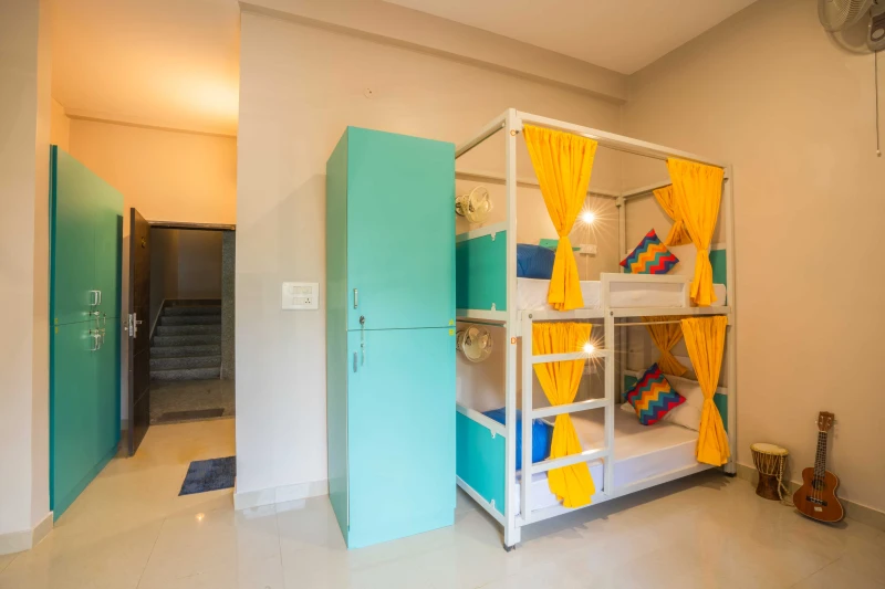 Bed in 6 Bed Mixed AC Dormitory Room with Ensuite Bathroom 5