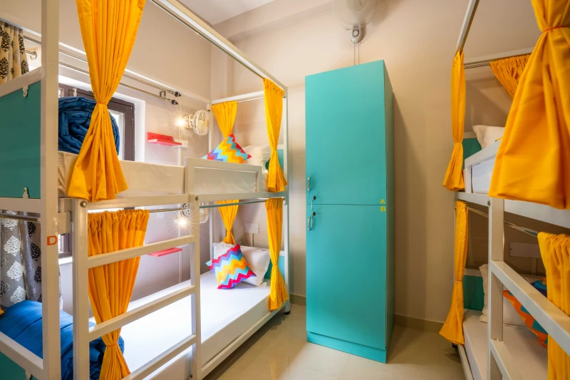 Bed in 6 Bed Mixed AC Dormitory Room with Ensuite Bathroom 9