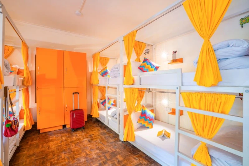 Bed in 8 Bed Mixed Dormitory Room with Ensuite Bathroom 1