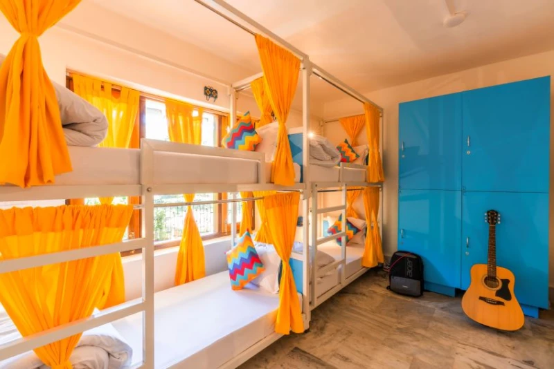 Bed in 12 Bed Mixed Dormitory Room with Ensuite Bathroom 3