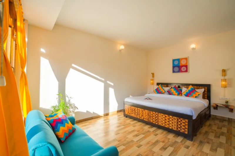 Deluxe Private Room with Mountain View and Ensuite Bathroom 1