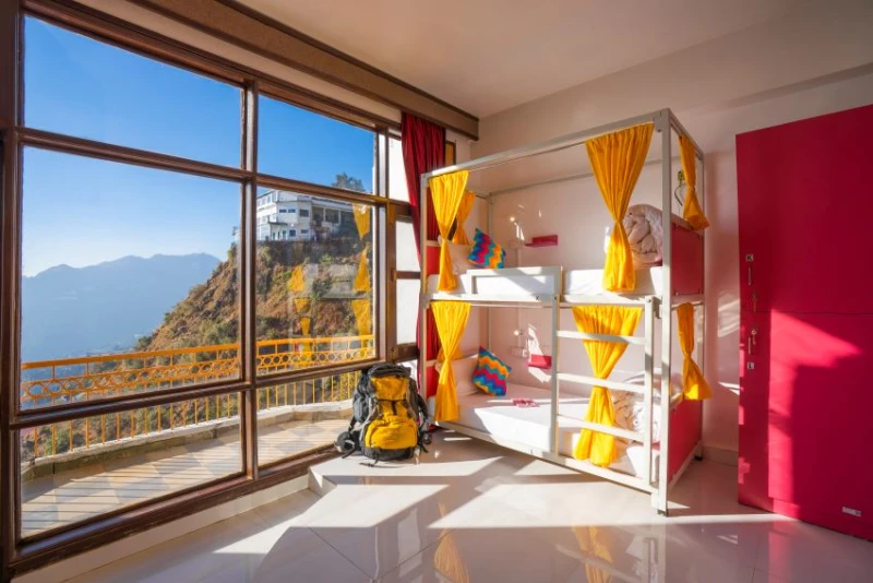 Bed in 12 Bed Mixed Dormitory Room with Ensuite Bathroom 2