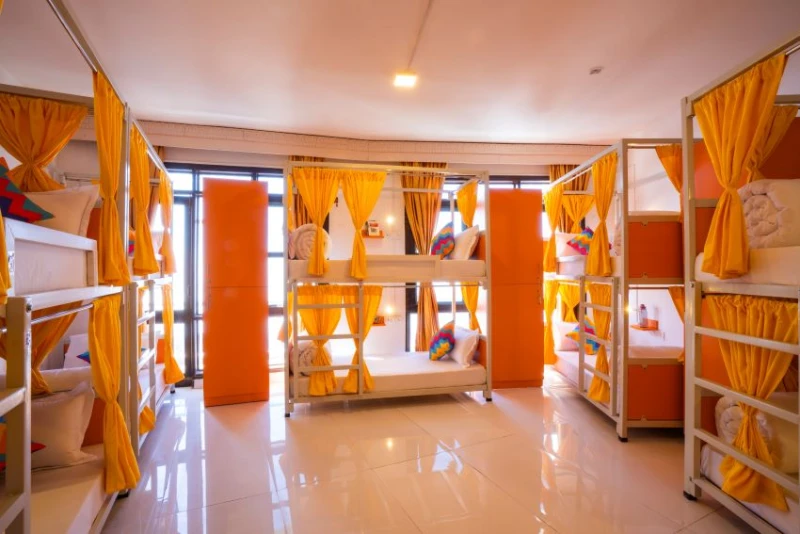 Bed in 10 Bed Mixed Dormitory Room with Ensuite Bathroom 1
