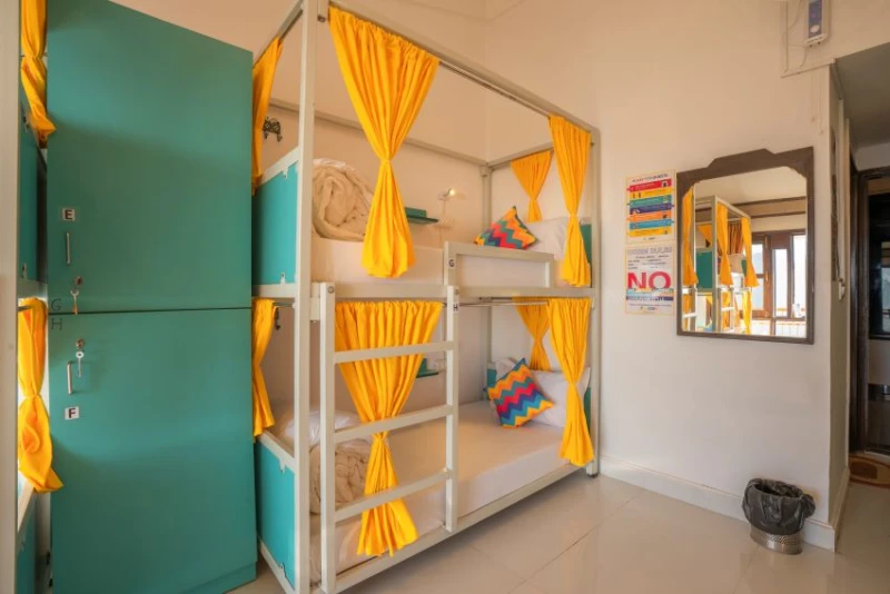 Bed in 8 Bed Mixed Dormitory Room with Ensuite Bathroom 3