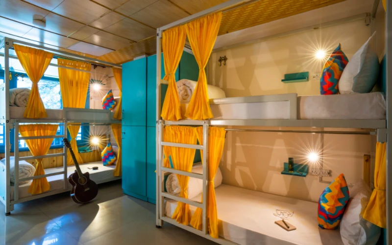 Bed In 6 Bed Mixed Dormitory Room with Balcony Ensuite Bathroom 11