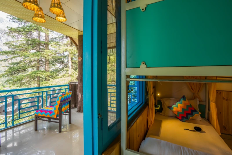 Bed In 6 Bed Mixed Dormitory Room with Balcony Ensuite Bathroom 7