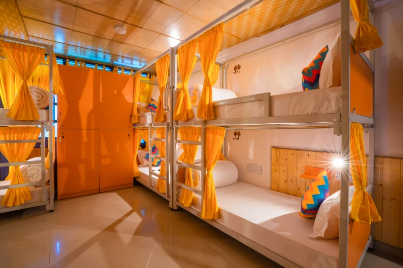 Bed in 12 Bed Mixed Dormitory Room with Ensuite Bathroom 5