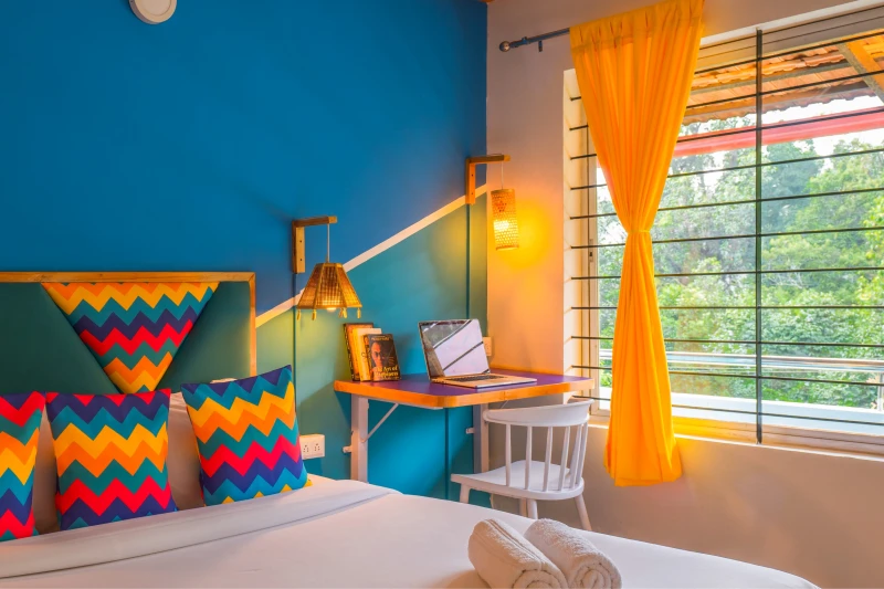 Deluxe Private AC Room with Ensuite Bathroom 4