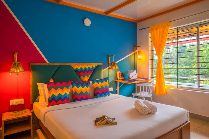 Deluxe Private AC Room with Ensuite Bathroom 8