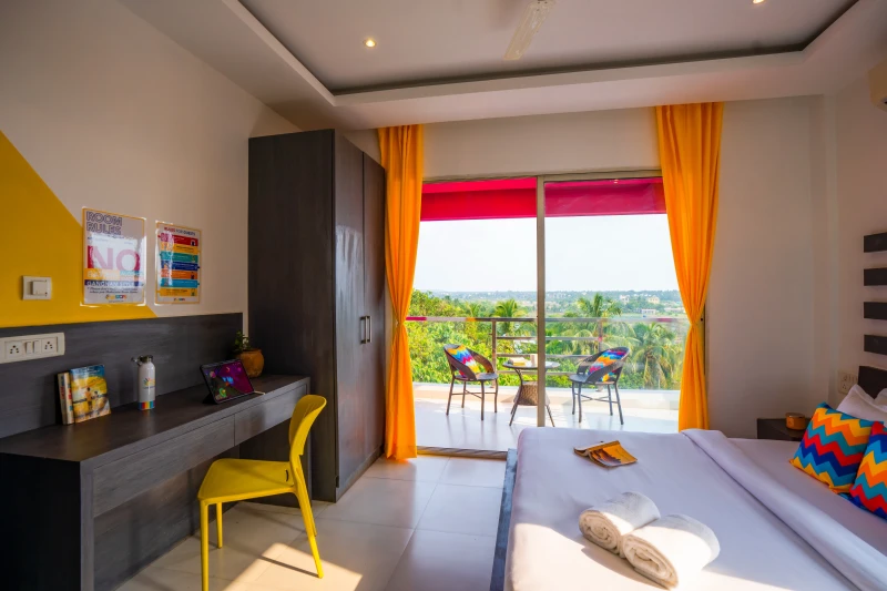 Deluxe Private AC Room with Balcony and Ensuite Bathroom 6