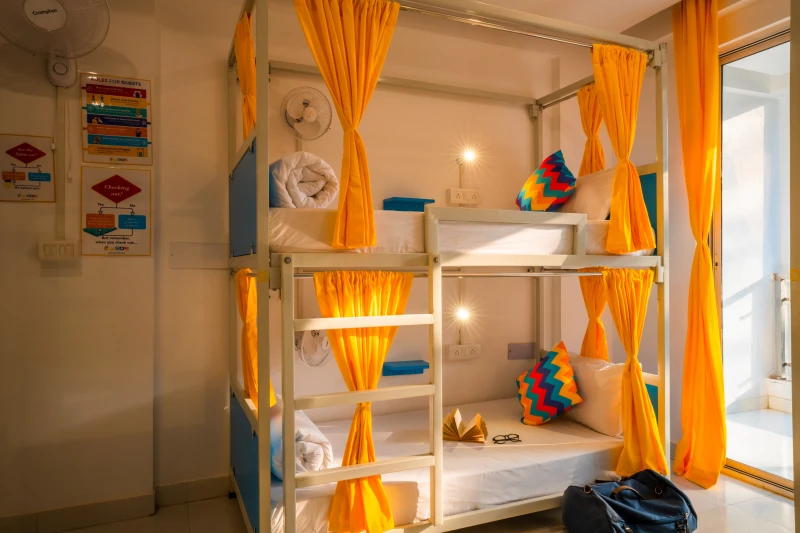 Bed in 10 Bed Mixed AC Dormitory Room with Ensuite Bathroom 3