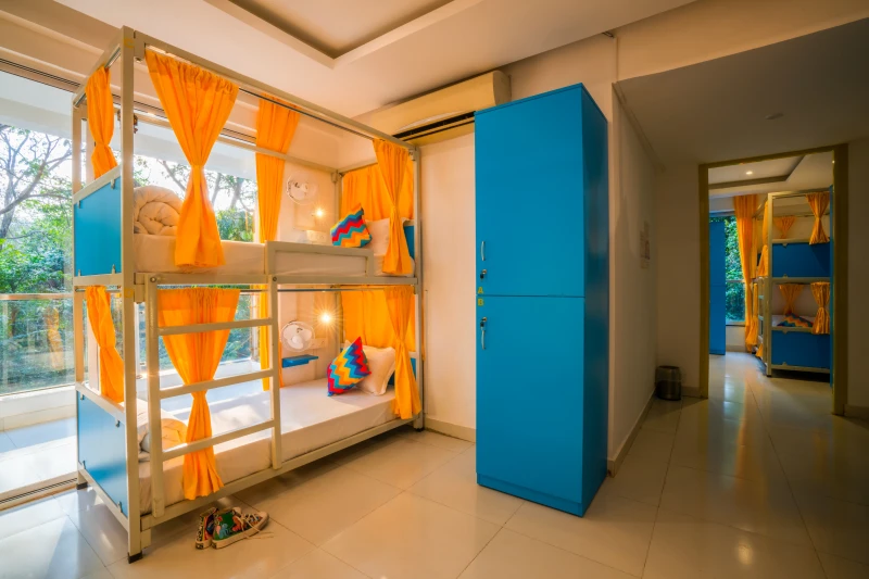 Bed in 10 Bed Mixed AC Dormitory Room with Ensuite Bathroom 5