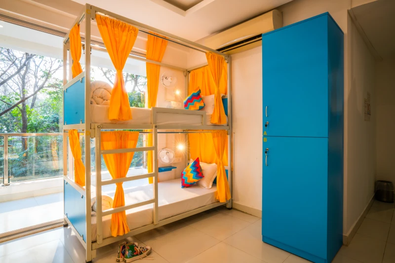 Bed in 10 Bed Mixed AC Dormitory Room with Ensuite Bathroom 8