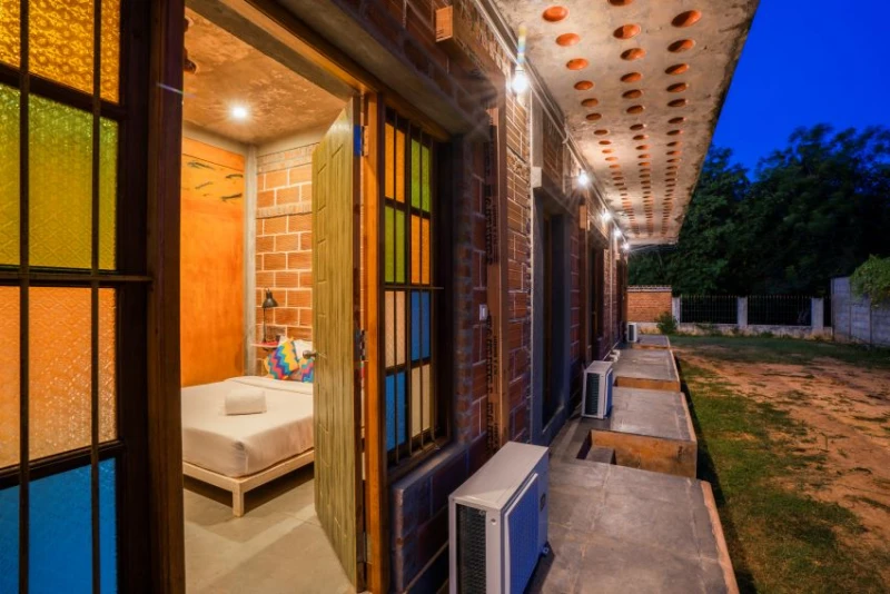 Deluxe Private AC Room with Ensuite Bathroom 2