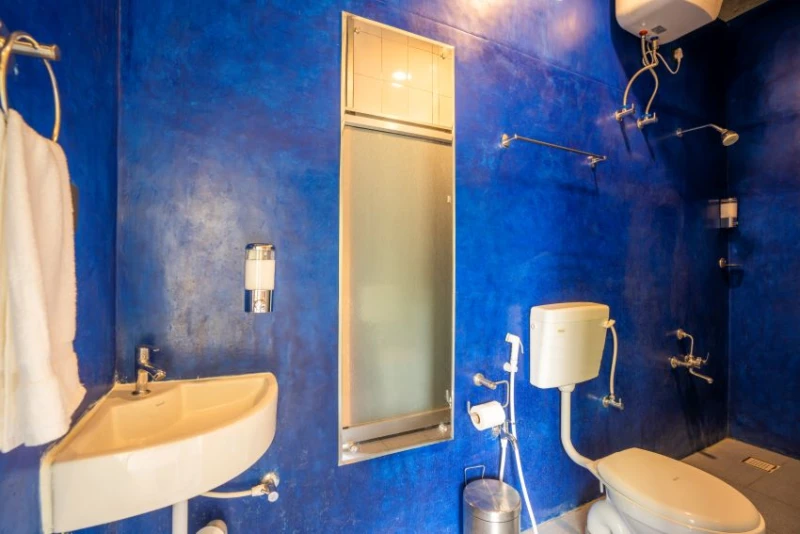 Bed in 4 Bed Female Only AC Dormitory Room with Ensuite Bathroom 4