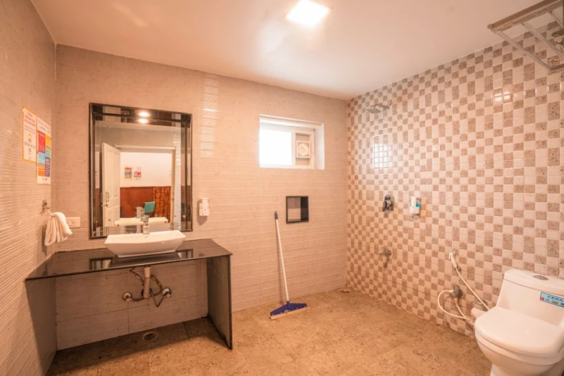 Heritage Premium Private Room with Ensuite Bathroom 4