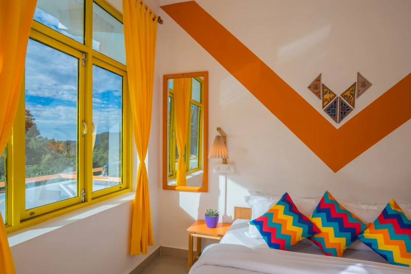 Deluxe Private Room with Balcony and Ensuite Bathroom 2