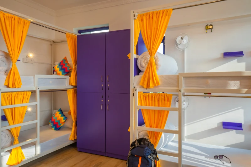 Bed in 10 Bed Mixed Dormitory Room with Ensuite Bathroom 4