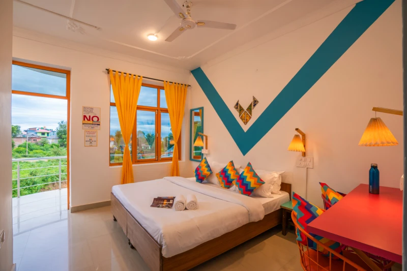 Deluxe Private Room with Premium Balcony and Ensuite Bathroom 1