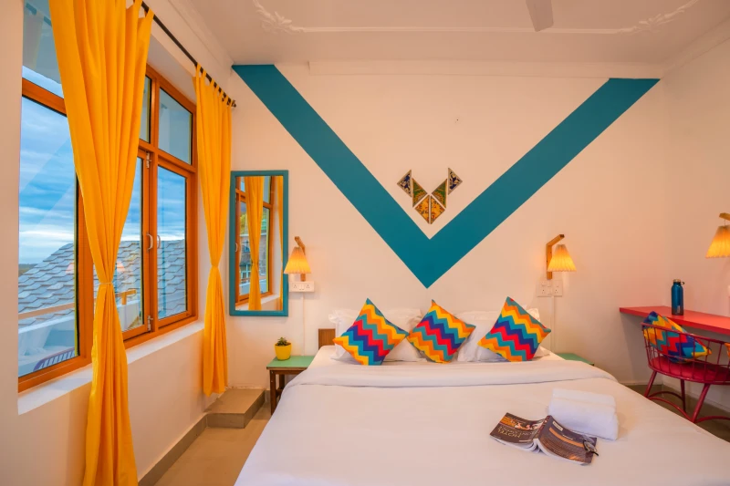Deluxe Private Room with Premium Balcony and Ensuite Bathroom 2