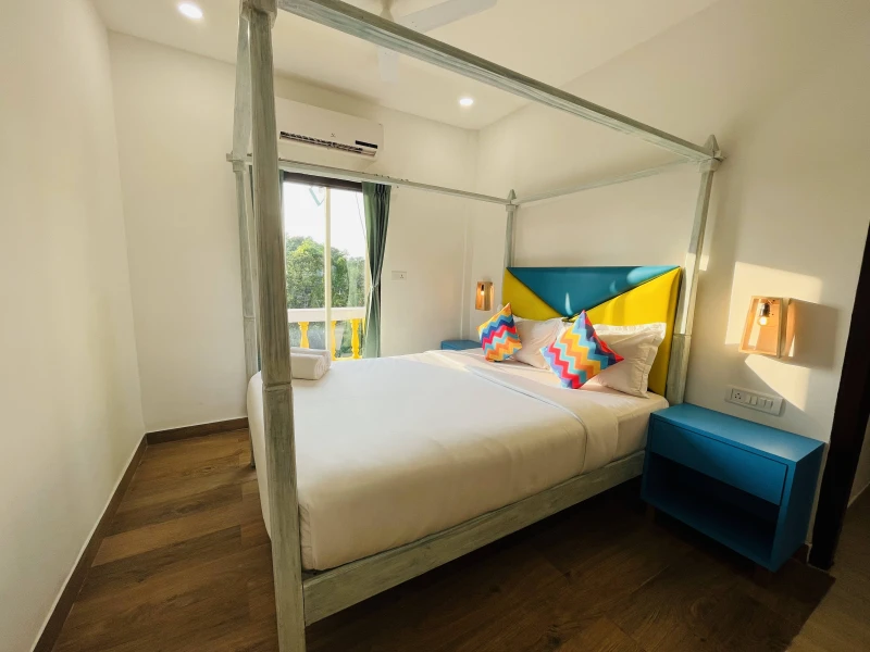Deluxe Private AC Room with Ensuite Bathroom 2