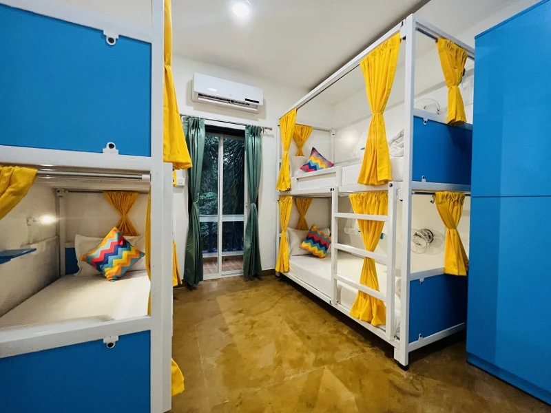 Bed in 16 Bed Mixed AC Dormitory Room with Ensuite Bathroom 2