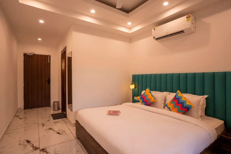 Deluxe Private AC Room With Ensuite Bathroom 2