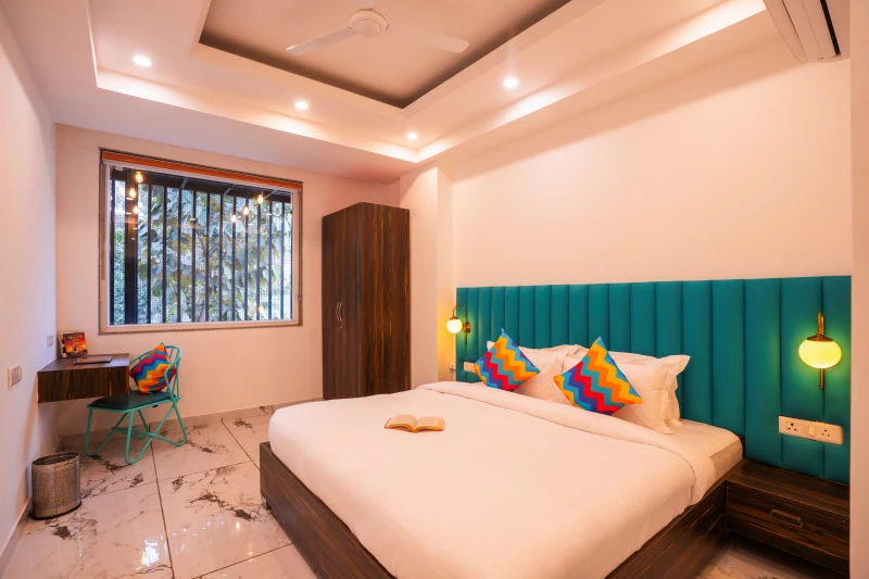Deluxe Private AC Room With Ensuite Bathroom 4