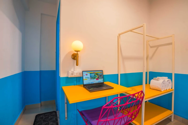 Deluxe Private AC Room with Ensuite Bathroom 4