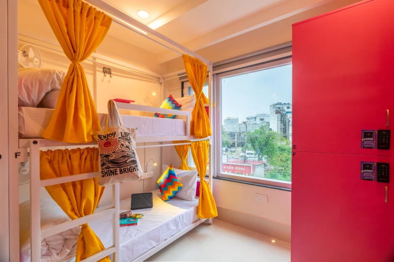Bed in 4 Bed Mixed AC Dormitory Room with Ensuite Bathroom - LOWER BED 2