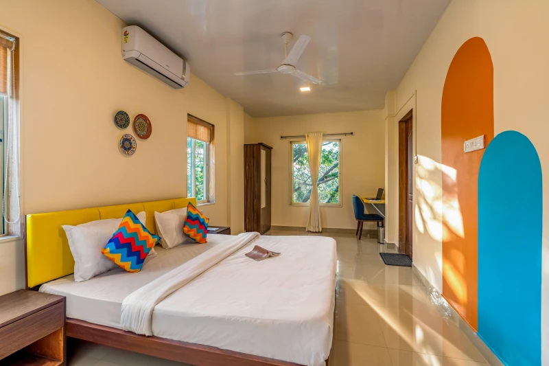 Deluxe Private AC Room with Ensuite Bathroom 1
