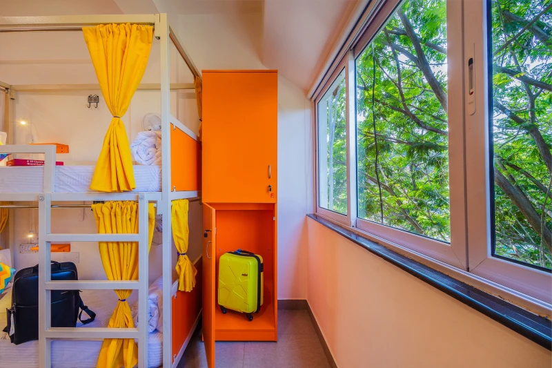 Bed in 8 Bed Mixed AC Dormitory Room with Ensuite Bathroom 4