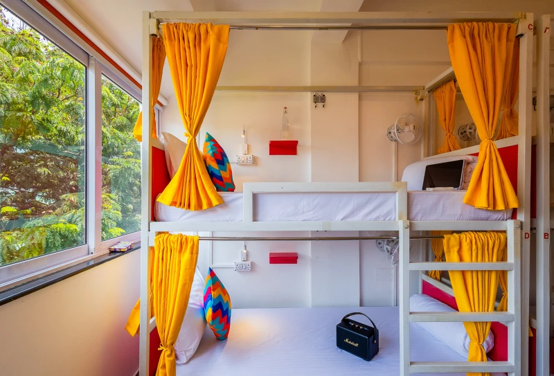 Bed in 6 Bed Female Only Dormitory Room with Ensuite Bathroom 4
