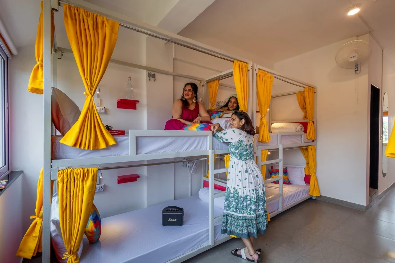 Bed in 6 Bed Female Only Dormitory Room with Ensuite Bathroom 5