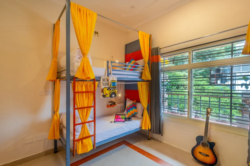 Bed in 4 Bed Mixed Dormitory Room with Ensuite Bathroom 6