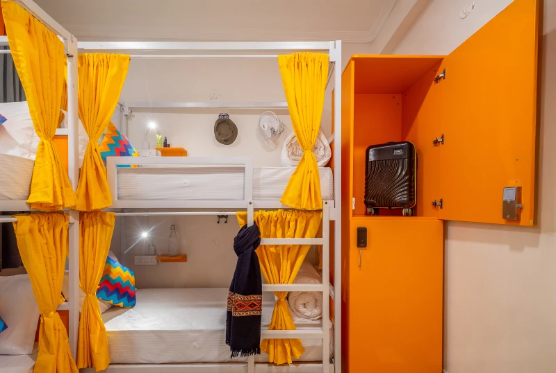 Bed in 6 Bed Mixed Dormitory Room with Ensuite Bathroom 2