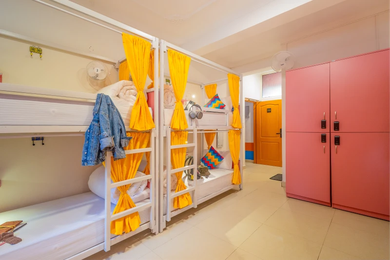 Bed in 8 Bed Mixed Dormitory Room with Balcony and Ensuite Bathroom 4