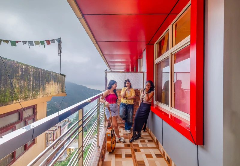 Bed in 8 Bed Mixed Dormitory Room with Balcony and Ensuite Bathroom 5