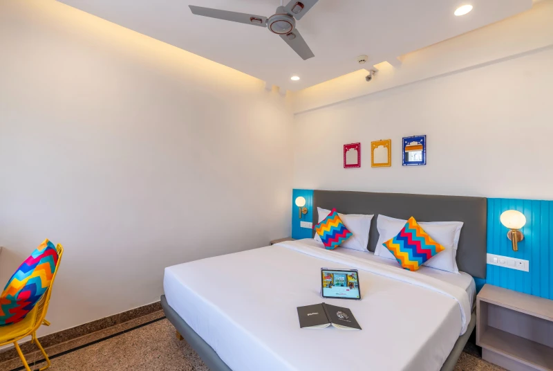 Deluxe Private AC Room with Ensuite Bathroom 2