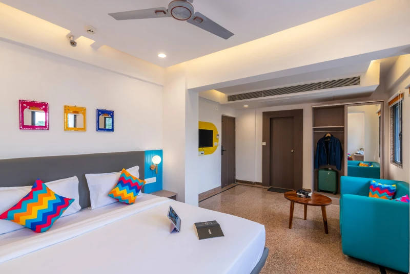 Deluxe Private AC Room with Ensuite Bathroom 6