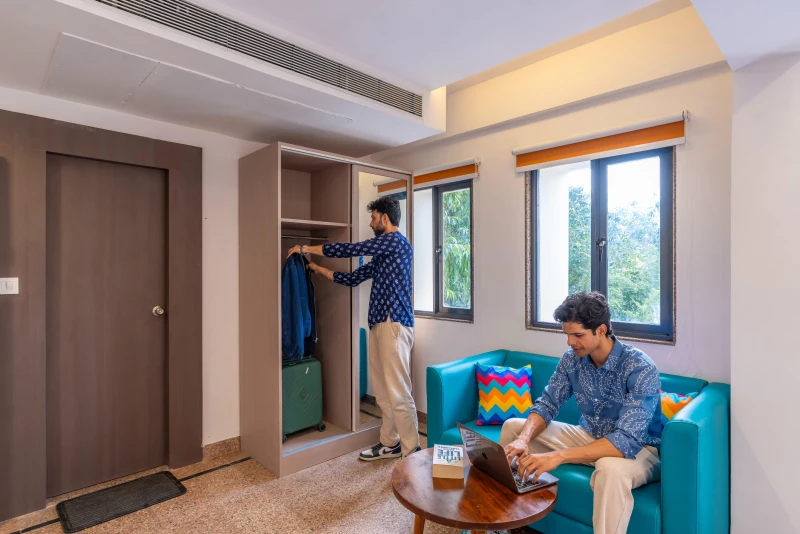 Deluxe Private AC Room with Ensuite Bathroom 7