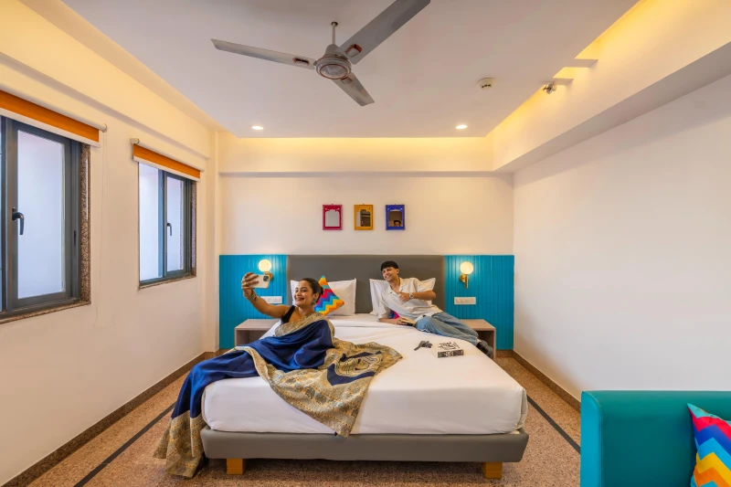 Deluxe Private AC Room with Jacuzzi and Ensuite Bathroom 1